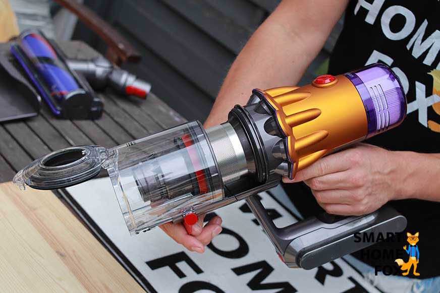 Опорожнение пылесоса Dyson V12 Slim